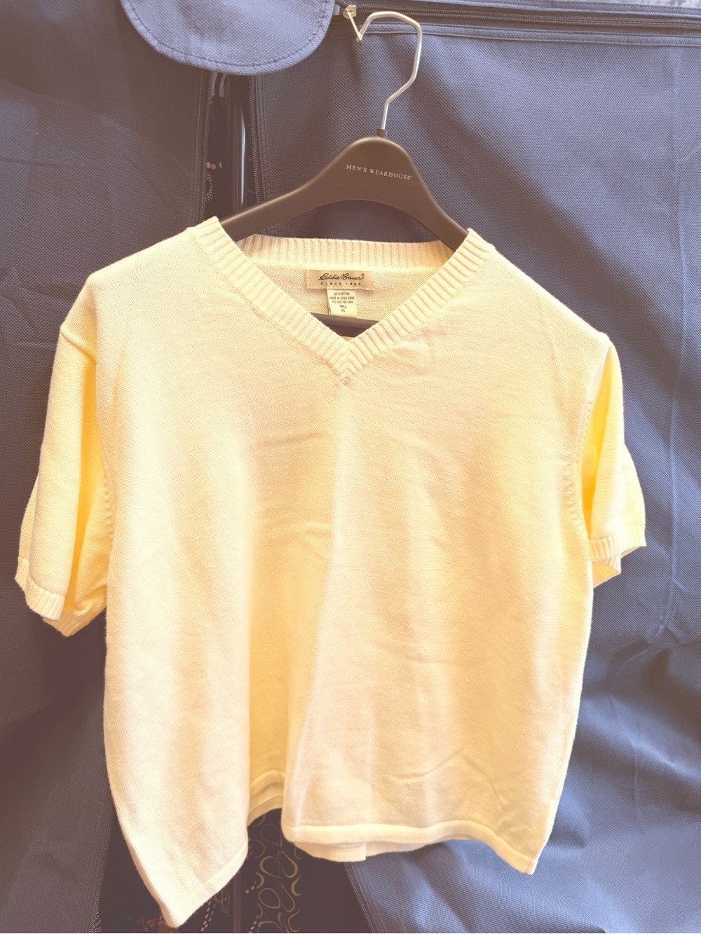 Vintage Y2K Eddie Bauer woman’s Pale Yellow V-Neck Short-Sleeve Sweater